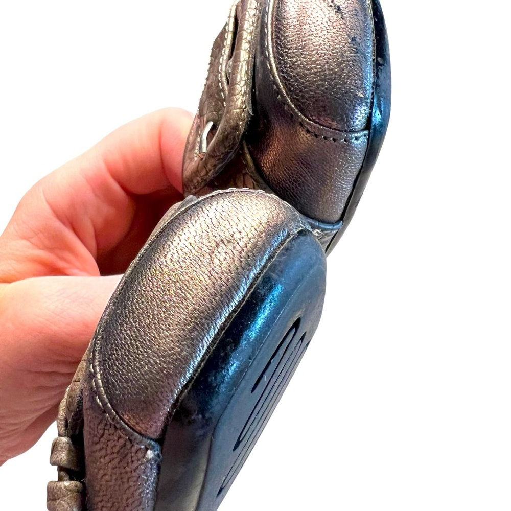 Bandolino Crome Antique Gold Leather Buckle Detail Closed Toe Flats Size 7 - Picture 8 of 12